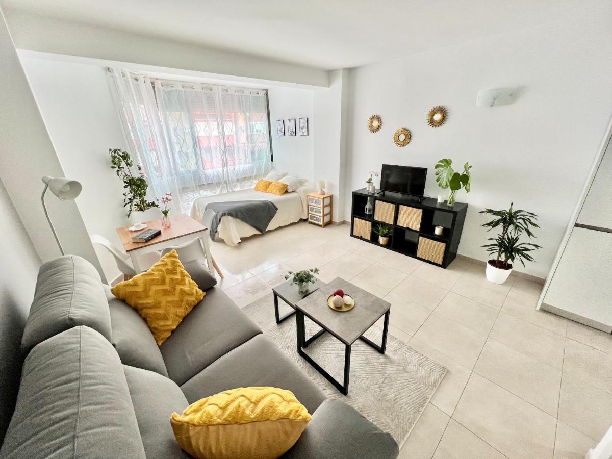 Precioso Estudio Con Piscina, Junto A La Playa Torre Del Mar Esterno foto